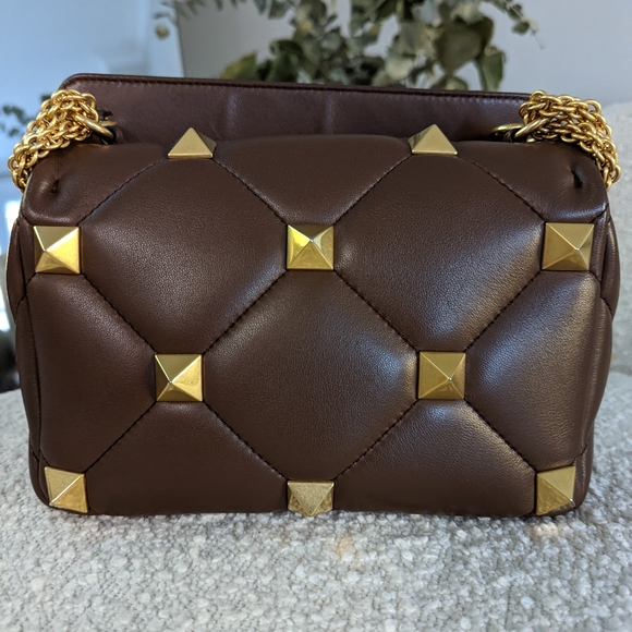 Authentic VALENTINO ROMAN STUD BAG MEDIUM - Picture 2 of 16